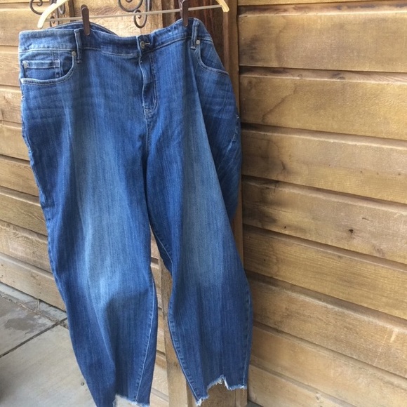 torrid Denim - NEW Torrid Girlfriend Jeans